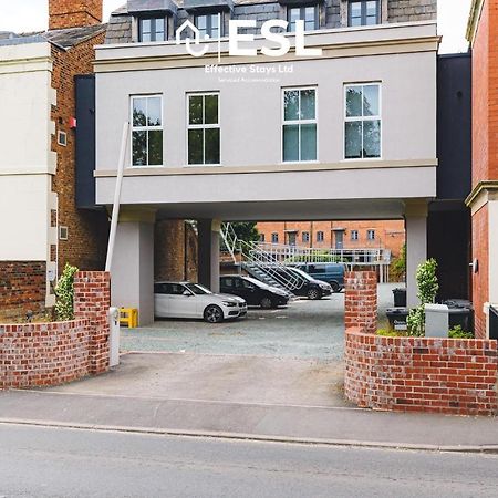 2 Bedroom Church Apartment 5 Mins To Town Centre - Free Parking Shrewsbury Eksteriør billede