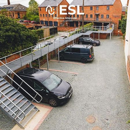 2 Bedroom Church Apartment 5 Mins To Town Centre - Free Parking Shrewsbury Eksteriør billede