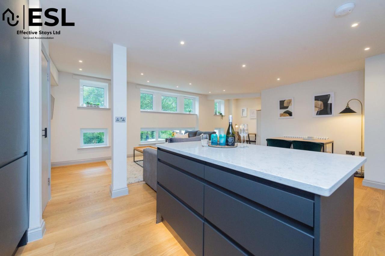 2 Bedroom Church Apartment 5 Mins To Town Centre - Free Parking Shrewsbury Eksteriør billede
