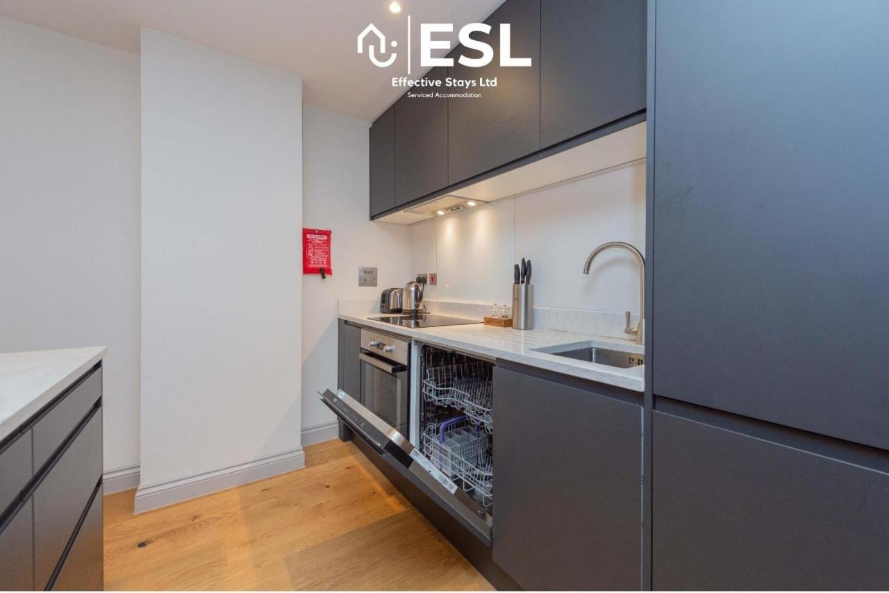 2 Bedroom Church Apartment 5 Mins To Town Centre - Free Parking Shrewsbury Eksteriør billede